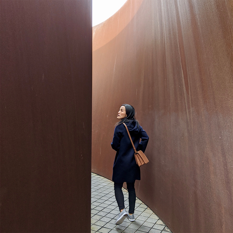 Contour 290 by Richard Serra is made of weatherproof steel