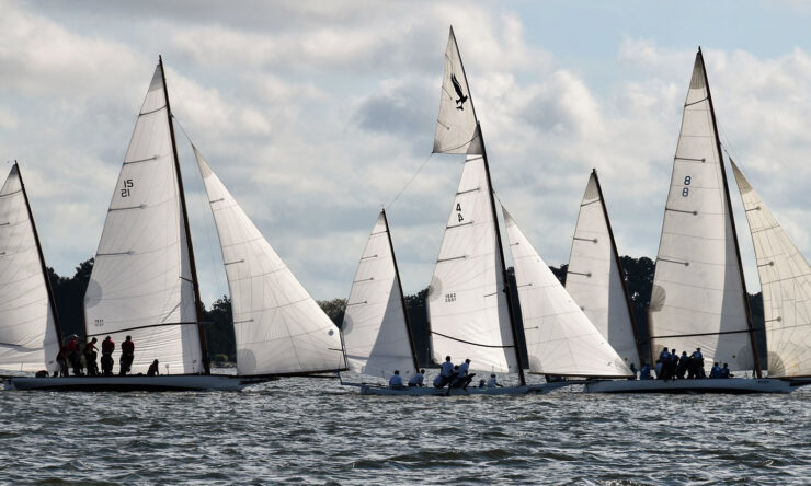 Log Canoe Sailboat Races: A Thrilling Chesapeake Tradition