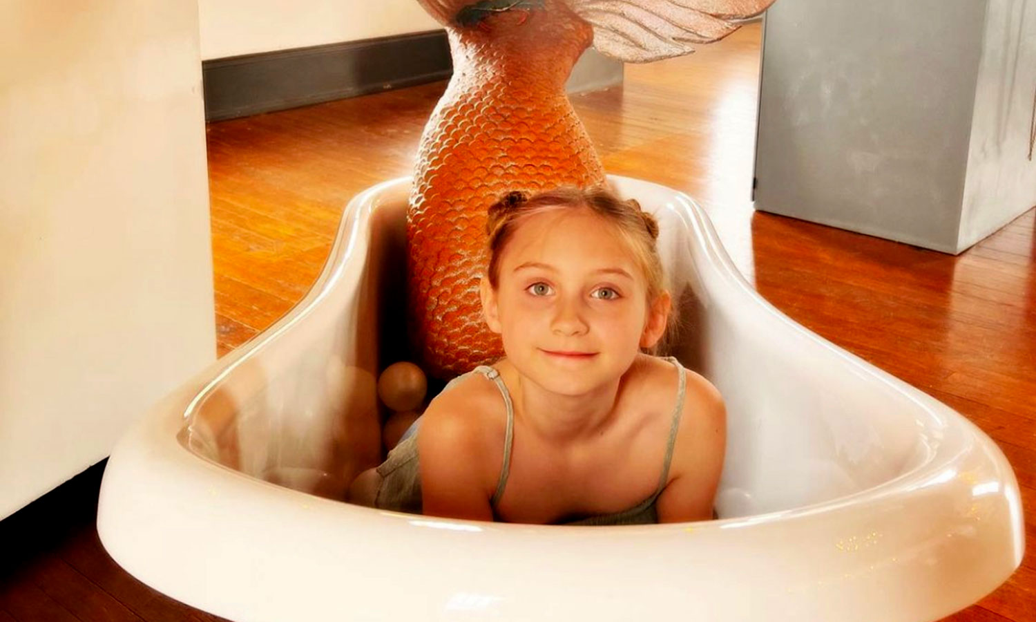 mermaid museum tub