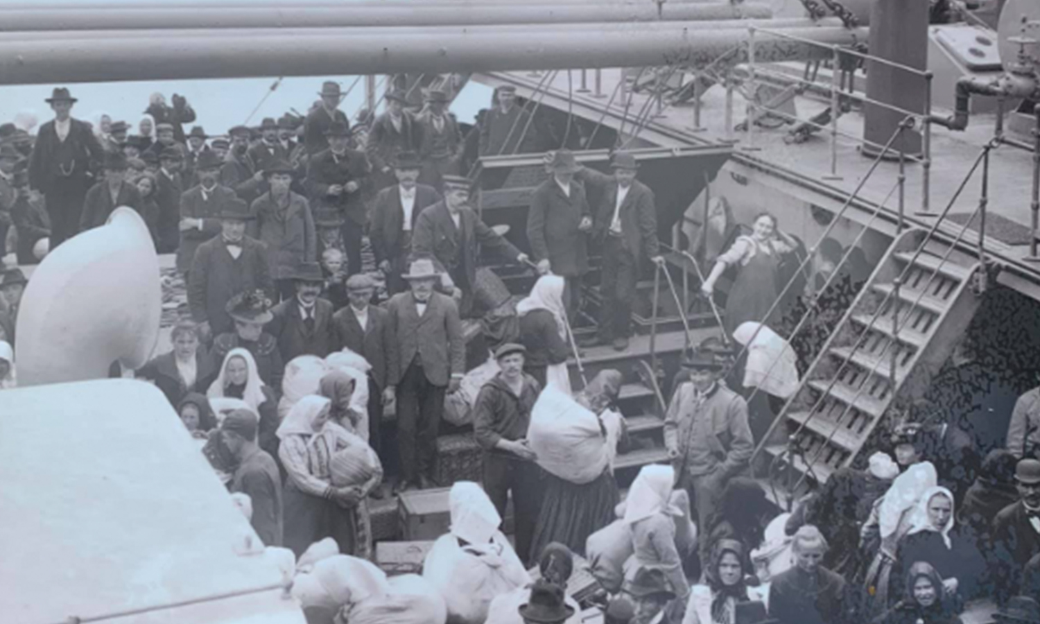 Black and white photo of immigrants