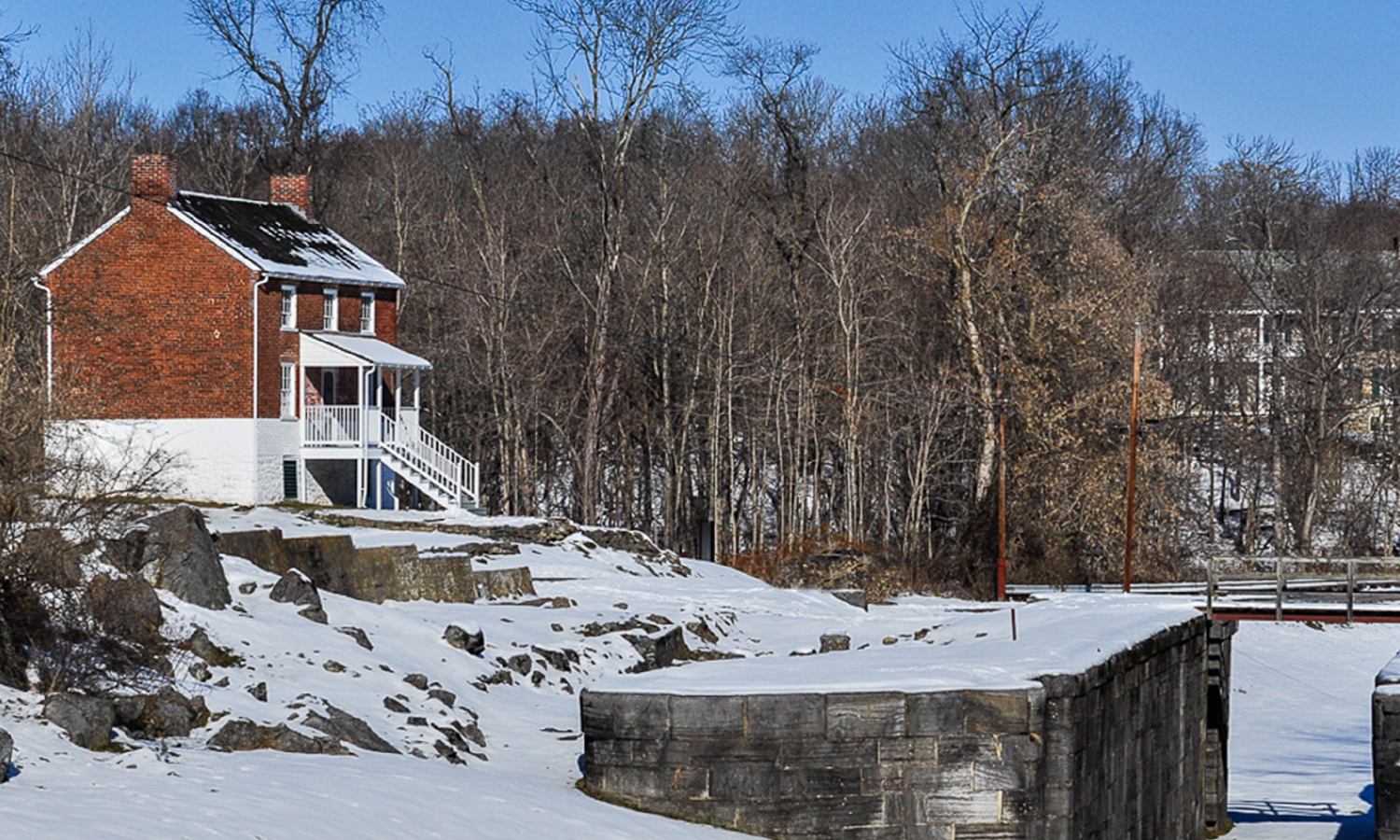 Old lockhouse in the winter